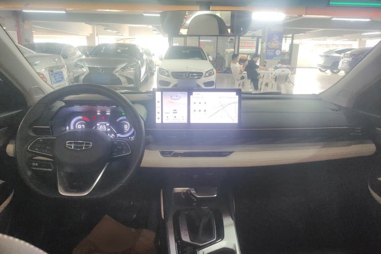 Used Geely Auto Emgrand L 2022 1.4T CVT Flagship Edition Center Console