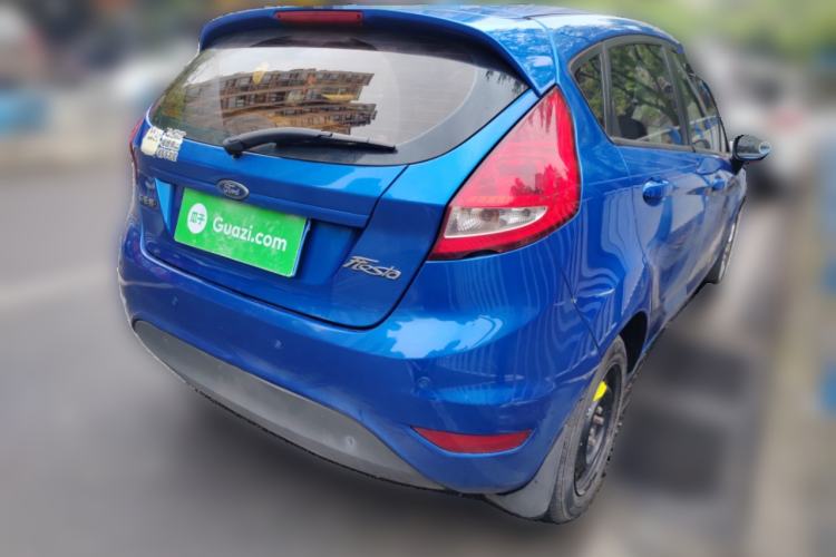 Used Ford Fiesta 2011 Hatchback 1.5L Automatic Fashion Edition
