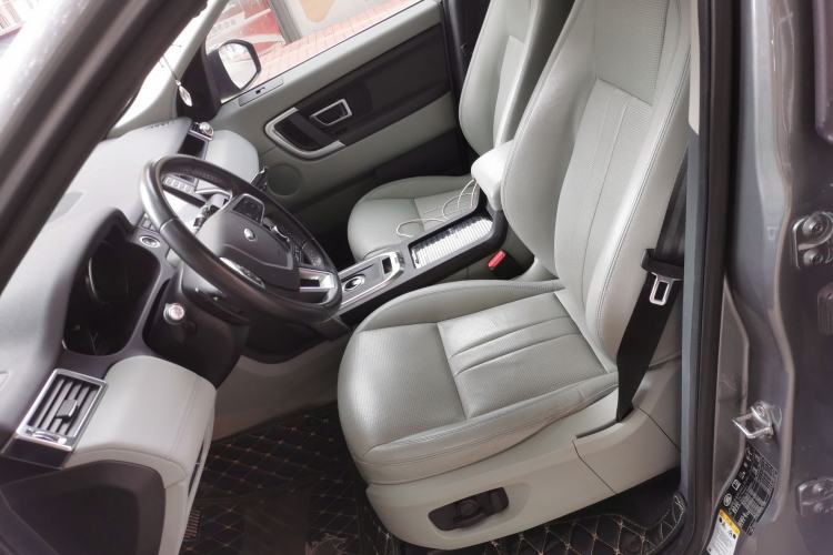 Used Land Rover Discovery Sport 2019 240 PS SE Version China VI Standard