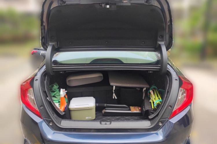 Used Honda Civic 2016 220TURBO CVT Luxury Edition Trunk