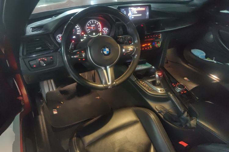 Used BMW M4 2014 M4 two-door coupe
