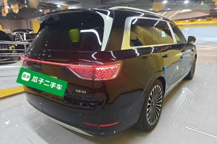 Used Hima AITO M9 2025 Extended-Range Ultra Version 52 kWh 6-Seater Rear Right 45 Deg