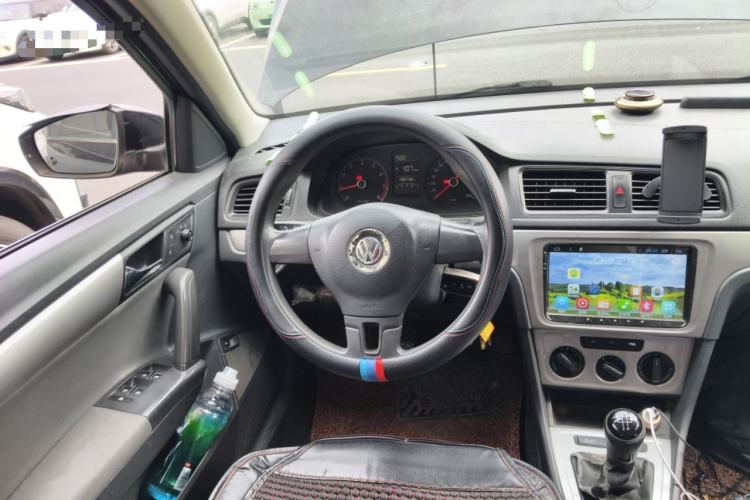 Used Volkswagen Lavida 2013 Revised Classic 1.6L Manual Fashion Edition