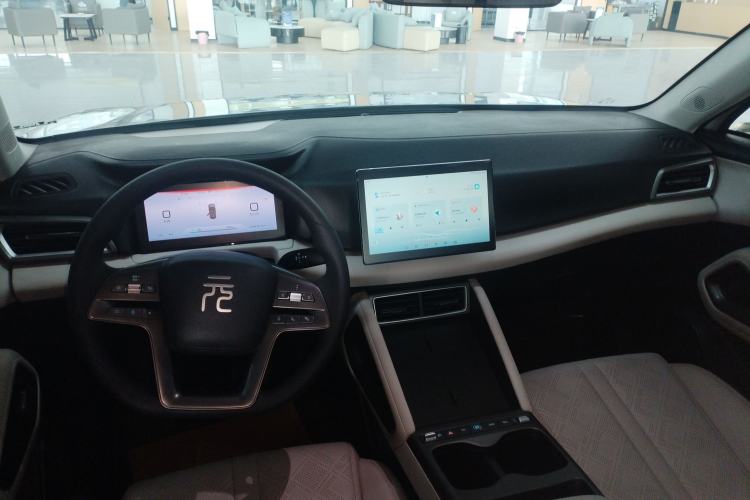 Used BYD Yuan UP 2024 301KM Leading Edition