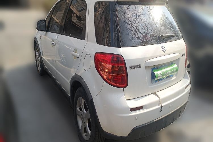 Used Suzuki SX4 2016 1.6L Automatic Classic Edition Exterior 3