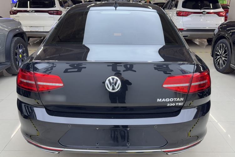 Used Volkswagen Magotan 2019 330TSI DSG Luxury Version China VI Standard Rear