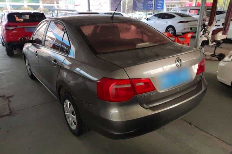 Used Volkswagen Jetta 2013 1.6L Manual Fashion Edition Rear Left 45 Deg