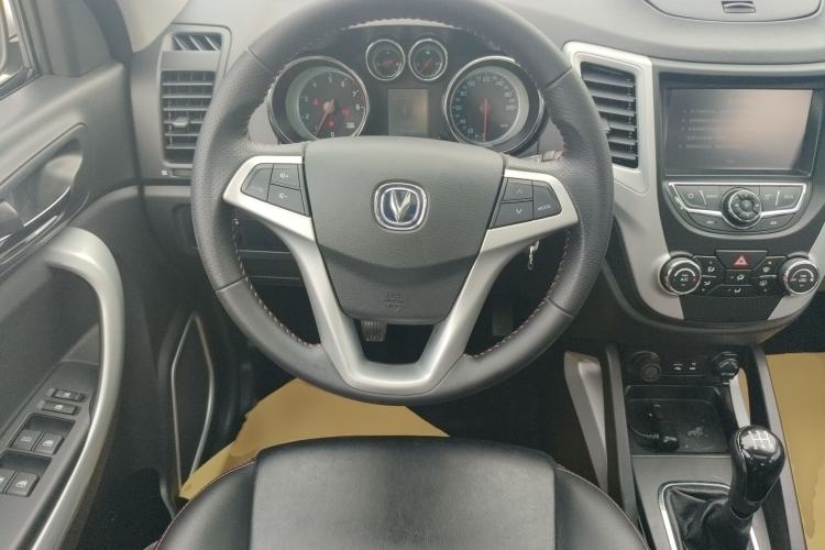 Used CHANGAN CS35 2015 1.6L Manual Luxury Model China IV Standard Steering Wheel