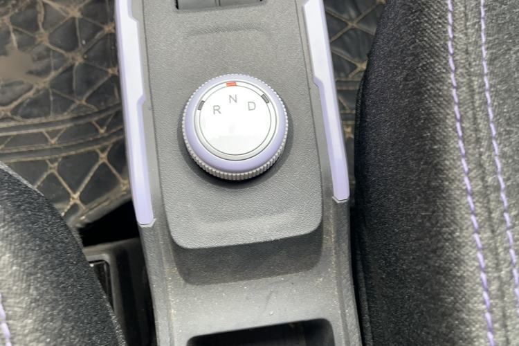 Used Chery New Energy QQ Ice Cream 2022 170km Sundae Phosphate Lithium-Ion