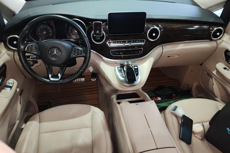 Used Mercedes-Benz V-Class 2016 V 260 Prestige Edition