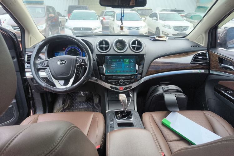 Used BYD S7 2016 2.0T Automatic Prestige Plus
