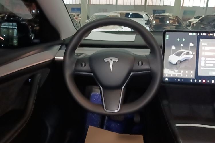 Used Tesla Model Y 2024 Rear-Wheel-Drive Version