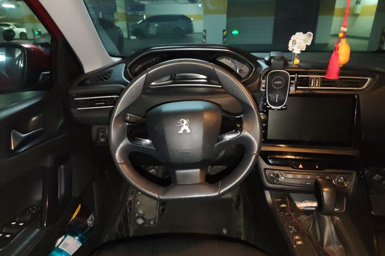 Used Peugeot 308 2016 1.6L Automatic Fashion Edition
