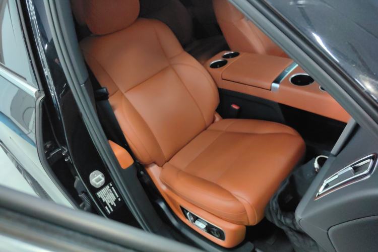 Used Li Auto L8 2023 Pro Model
