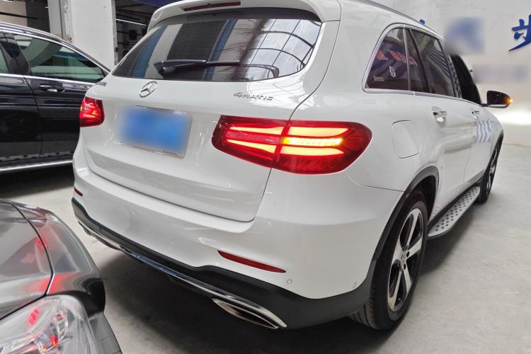 Used Mercedes-Benz GLC 2019 Facelift GLC 260 L 4MATIC Luxury Model Rear Right 45 Deg