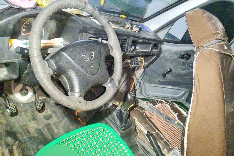 Used Wuling Zhiguang 2020 1.2L Van Utility Model China VI Emission Standard 2 Seats LSI