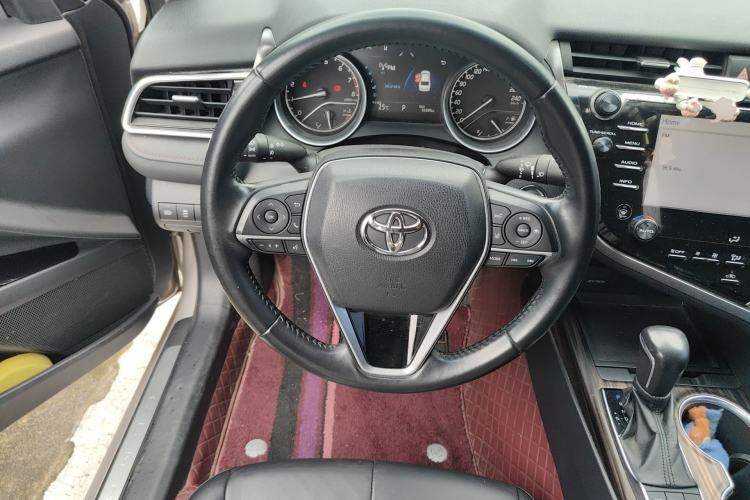 Used Toyota Camry 2018 2.5G Luxury Edition Steering Wheel
