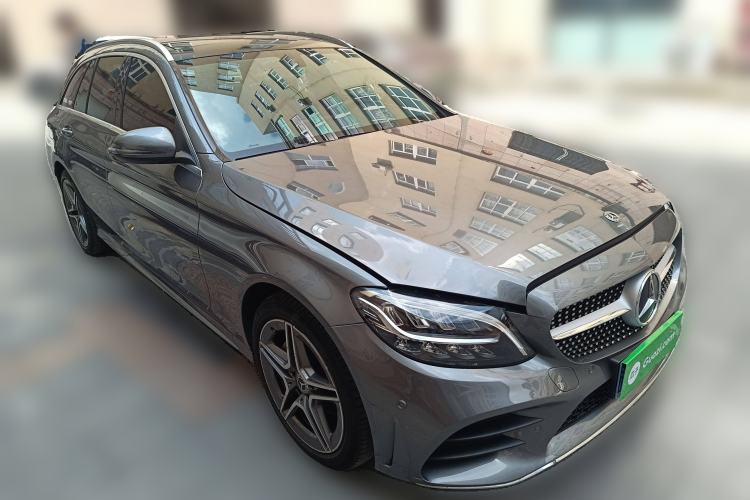 Used Mercedes-Benz C-Class 2019 C 260 Estate Front Right 45 Deg