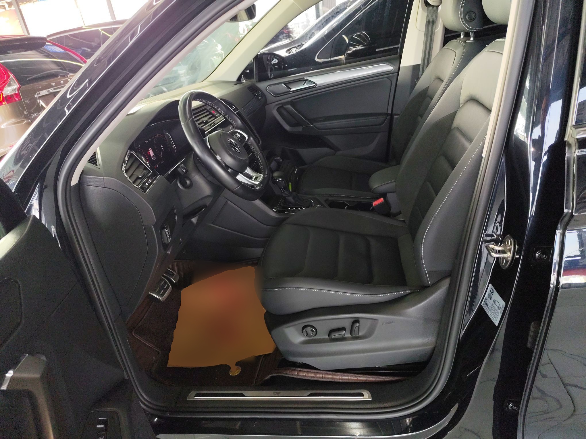 Interior delantero