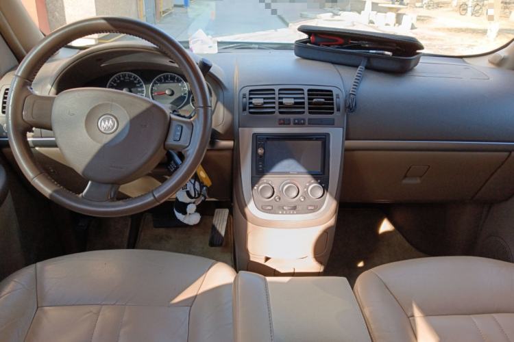 Used Buick GL8 2011 2.4L LT Executive Edition
