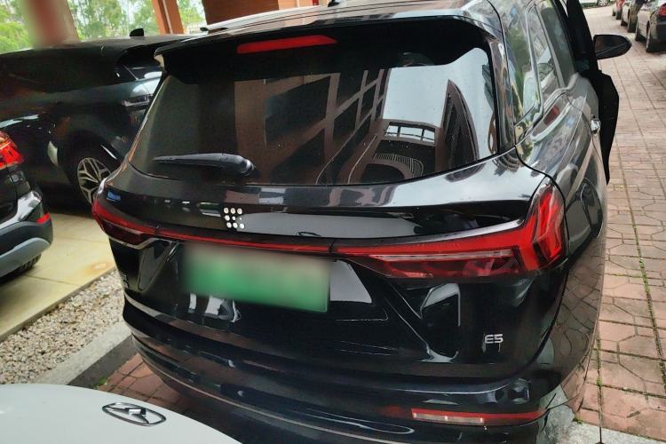 Used Landian E5 2023 1.5L DE-i 100KM Comfort Edition 7-Seater Rear