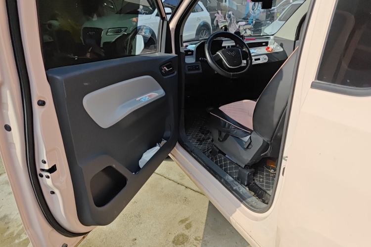 Used Wuling Hongguang MINIEV 2022 Macaron Premium Model – Lithium Ternary Battery