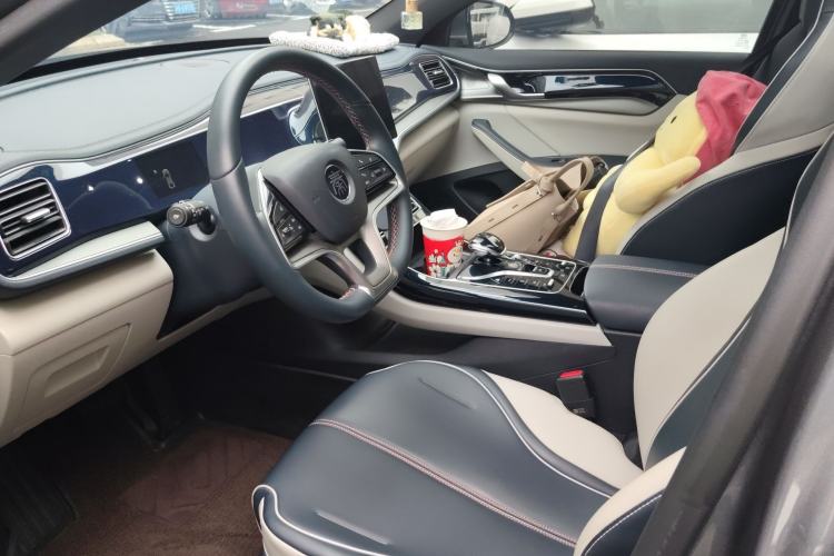 Used BYD Qin PLUS 2021 EV 500KM Luxury Model Driver Seat