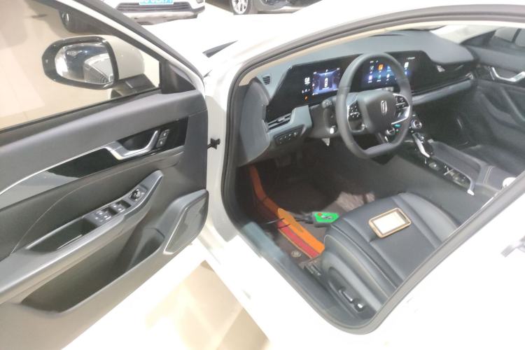 Used Bestune B70 2022 Third Generation 1.5T Automatic Premium Edition Driver Seat