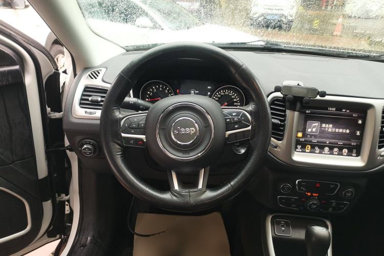 Used Jeep Compass 2017 200T Automatic Family Edition