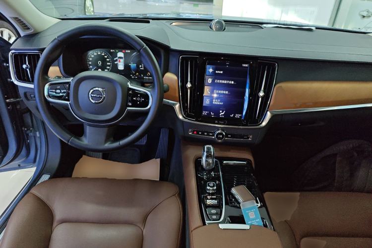 Used Volvo S90 New Energy 2019 T8 E-Drive Hybrid Intelligent Luxury Version China V Standard Center Console
