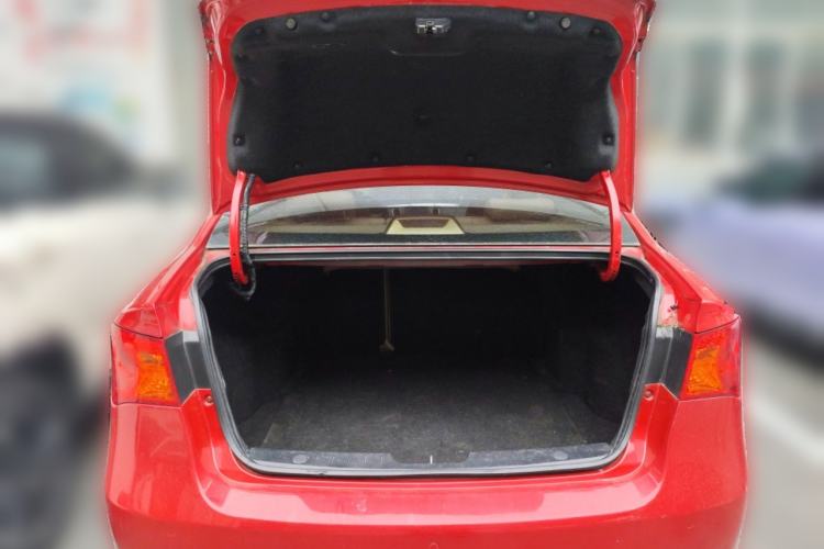 Used Roewe 350 2013 350C 1.5L Automatic Xunyue Edition
