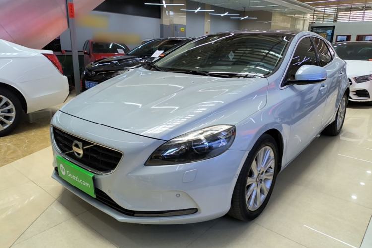 Used Volvo V40 2014 2.0T Zhiya Edition