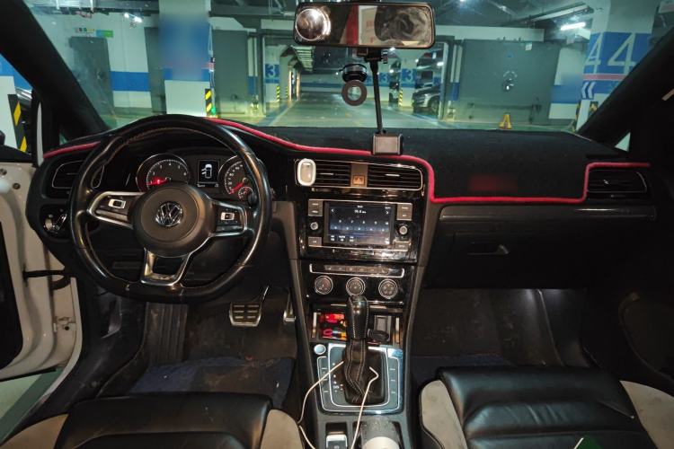 Used Volkswagen Golf 2018 280TSI Automatic R-Line Model
