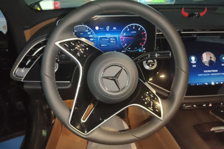 Used Mercedes-Benz E-Class 2024 Facelift E 300 L Luxury Edition
