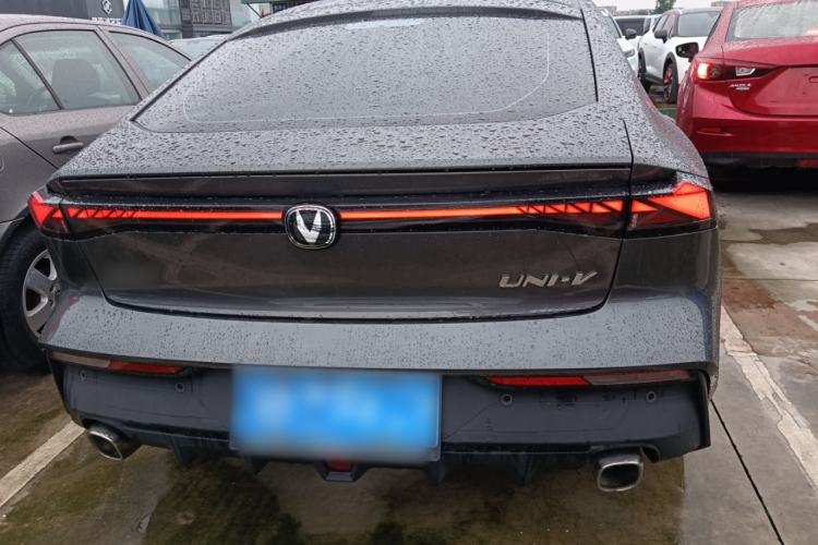 Used CHANGAN UNI-V 2022 1.5T Prestige Version Rear