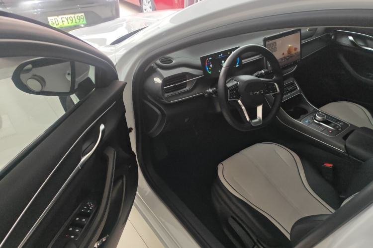 Used BYD Destroyer 05 2024 HONOR Edition DM-i 55KM Luxury Model