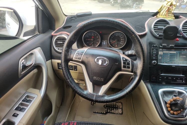 Used Haval H6 2011 2.0L Manual Two-Wheel Drive Elite Version