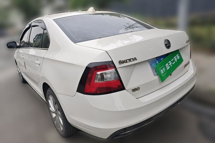 Used Skoda Rapid 2018 1.6L Manual Comfort Edition
