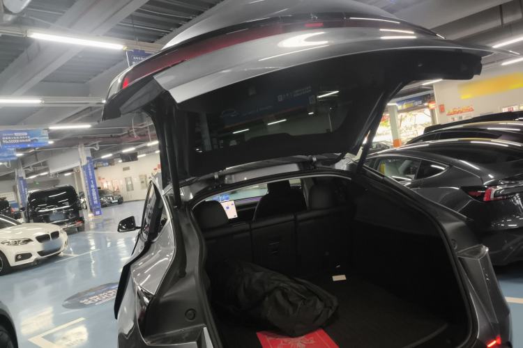 Used Tesla Model Y 2025 Rear-Wheel Drive First Edition
