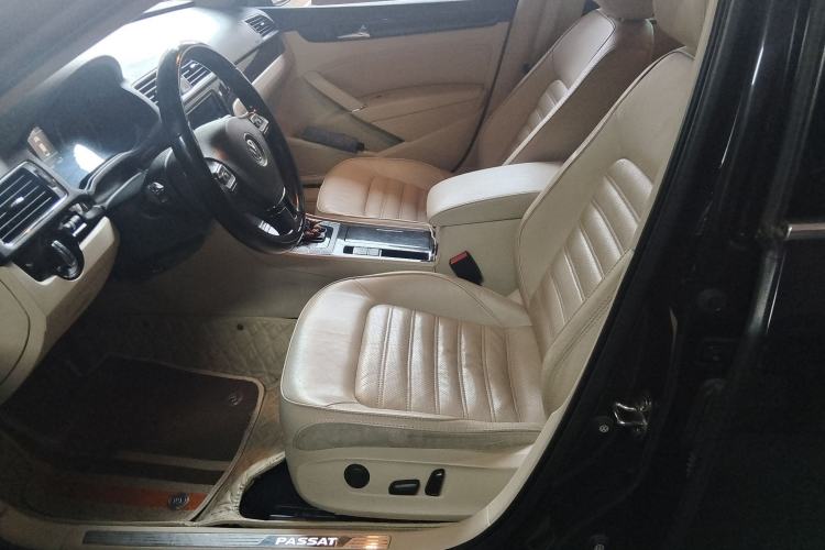 Used Volkswagen Passat 2014 1.8TSI DSG Prestige Navigation Edition