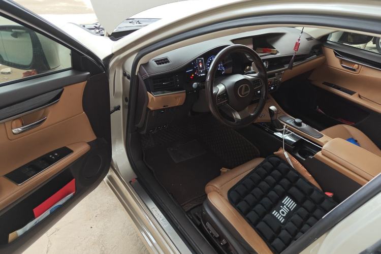 Used Lexus ES 2015 200 Elite Edition
