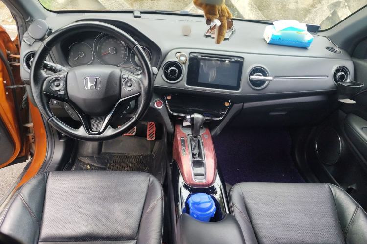 Used Honda XR-V 2015 1.8L VTi CVT Luxury Edition Center Console