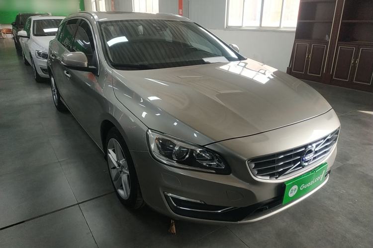 Used Volvo V60 2015 T5 Zhiya Edition
