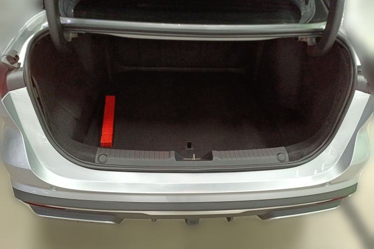 Used Geely Galaxy L6 2025 EM-i 140km Starship Edition Trunk