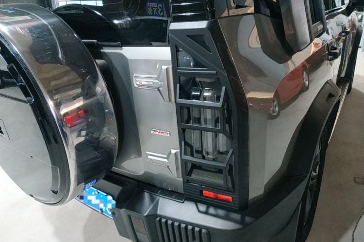 Used JETOUR Traveler 2023 2.0T All-Wheel-Drive CrossPRO Exterior 3