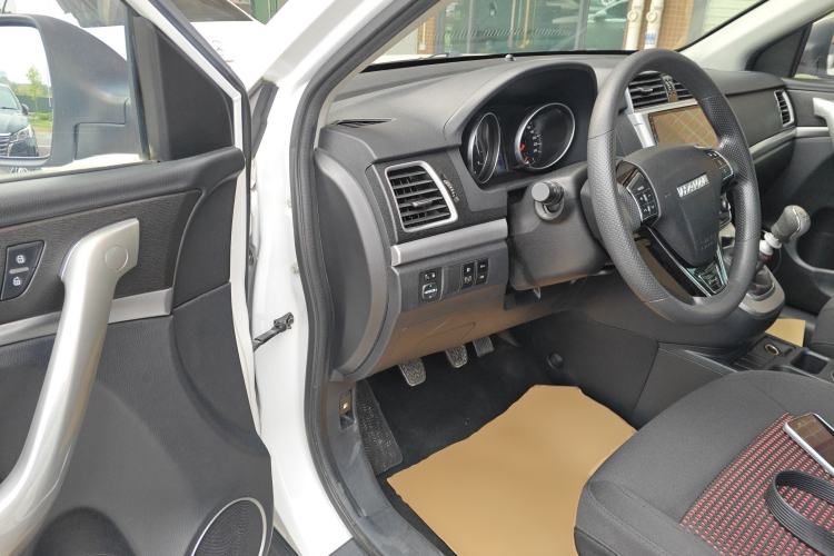 Used Haval M6 2019 1.5T Manual Two-Wheel Drive Urban Version China VI Standard
