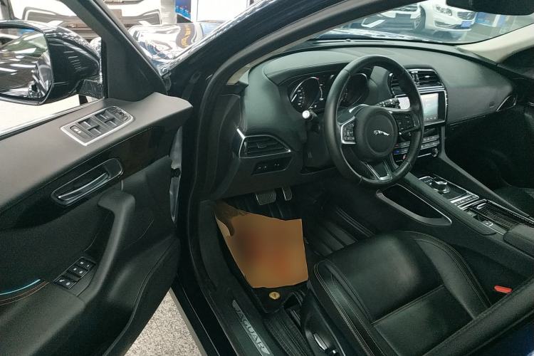 Used Jaguar F-PACE 2019 2.0T Four-Wheel Drive Urban Luxury Edition