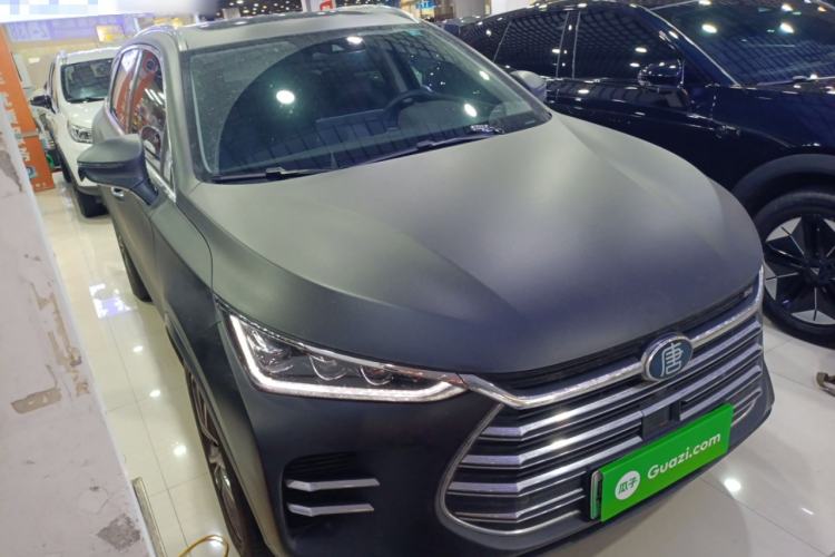 Used BYD Tang New Energy 2018 DM 2.0T All-Wheel Drive Smart Connectivity Luxury Model 7 Seats China V Emission Standard Front Right 45 Deg