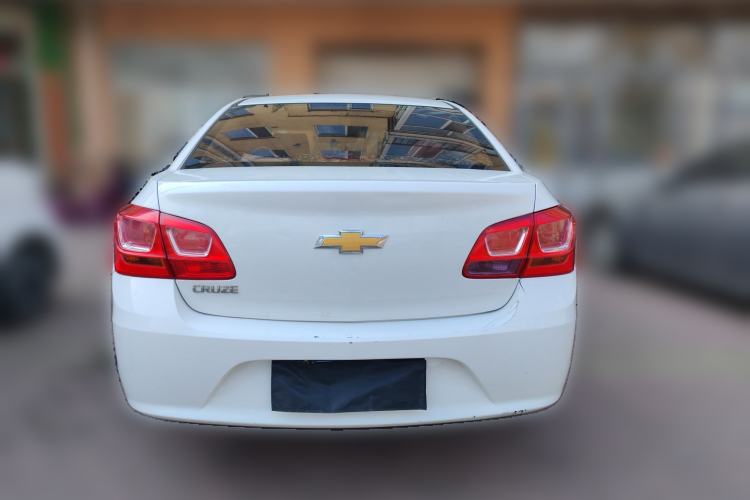 Used Chevrolet Cruze 2015 1.5L Classic SL MT Rear