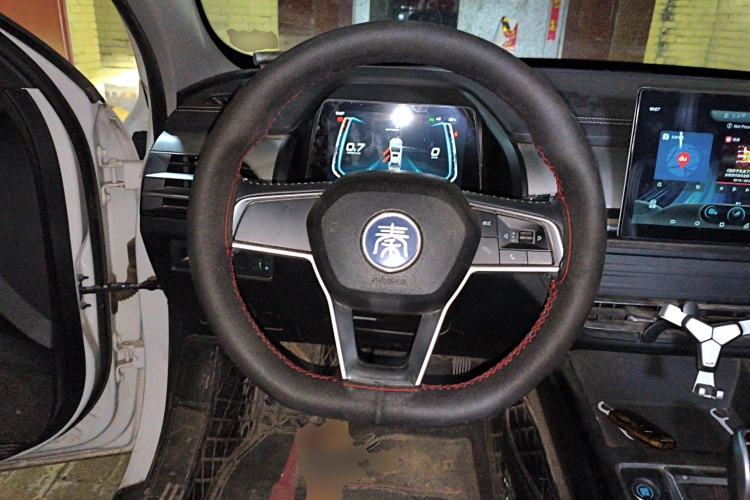 Used BYD Qin Pro 2020 Beyond Edition 1.5TI Automatic Prestige Version Steering Wheel